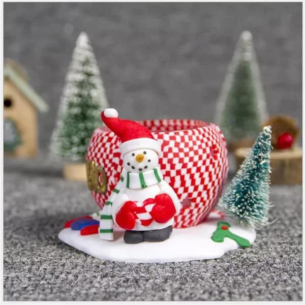 Ready Made Candle in Christmas Vessels (Set of 6)